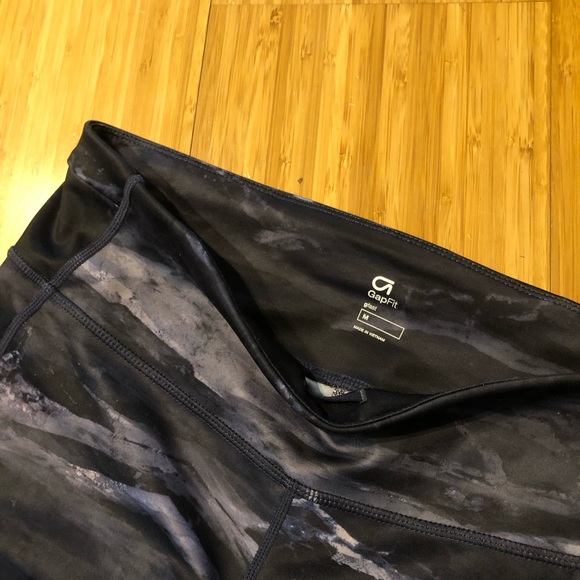 Gap GapFit Gray Marble Print gFast Leggings - Picture 6 of 8